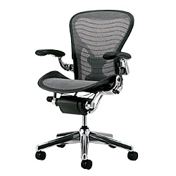 ＜ヤマギワ＞ HermanMiller（ハーマンミラー）「Aeron Chair（アーロンチェア）」ポリッシュアルミベース/フル装備/Bサイズ/ウェイブ【取寄せ品】 パソコンチェア画像