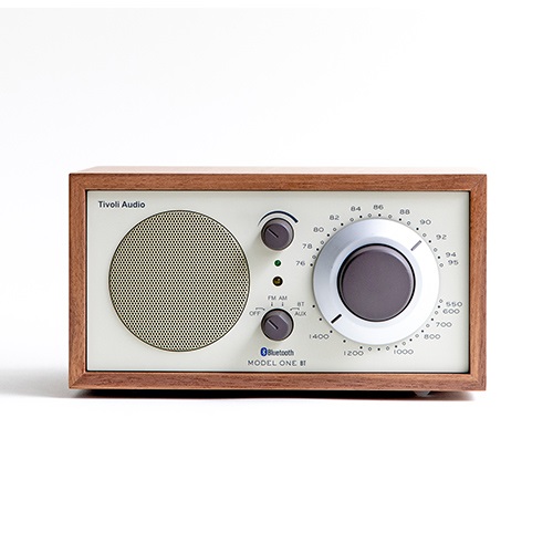 Tivoli Audio（チボリオーディオ）テーブルラジオ Model One BT ウォールナット/ベージュ商品画像