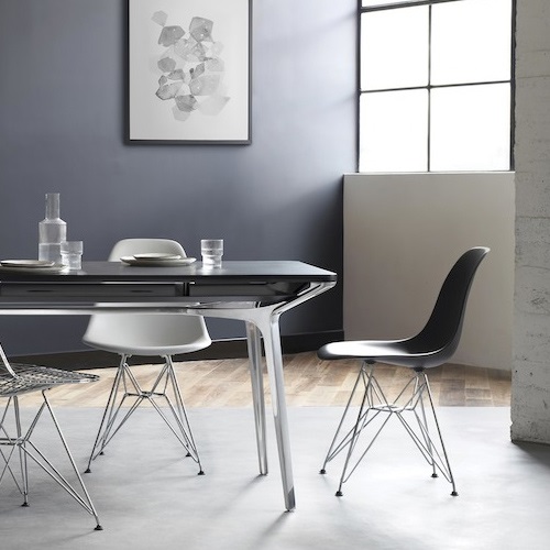 Herman Miller（ハーマンミラー）サイドチェア Eames Shell Chair / Side Chair（DSR）ブラック / ホワイト商品画像