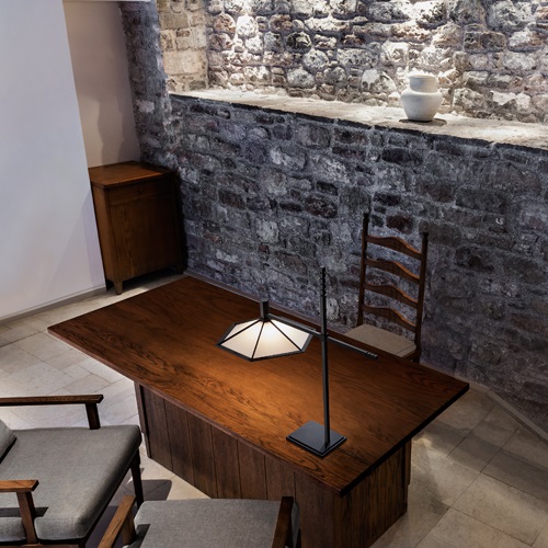 【即納】Frank Lloyd Wright（フランクロイドライト）テーブル照明 MIDWAY（ミッドウェイ）Table商品画像