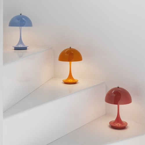 Louis Poulsen（ルイスポールセン）テーブル照明  パンテラポータブル V2  ぺールブルー商品画像