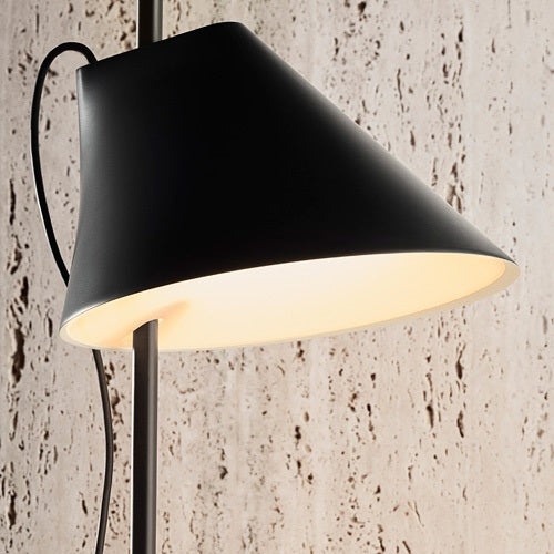 Louis Poulsen(ルイスポールセン)Yuh Floor ブラック H1400mm