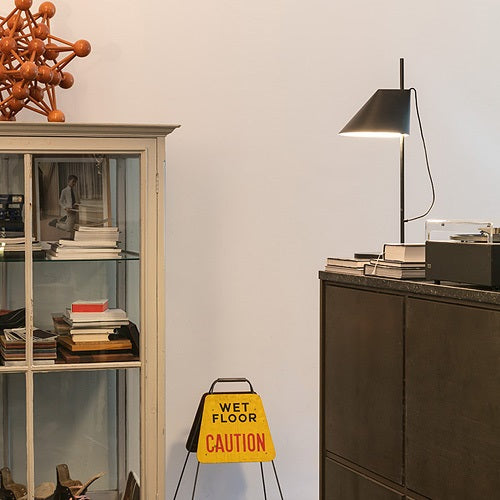 Louis Poulsen(ルイスポールセン)Yuh Table ブラック H610mm