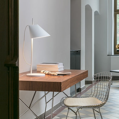 Louis Poulsen(ルイスポールセン)Yuh Table ホワイト H610mm