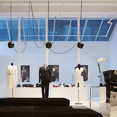 FLOS(フロス)Aim ブラック W273mm