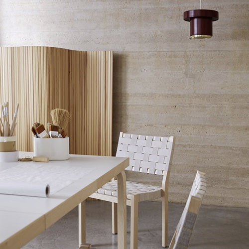 Chair 611 ナチュラルラッカー/ブラック SH425mm