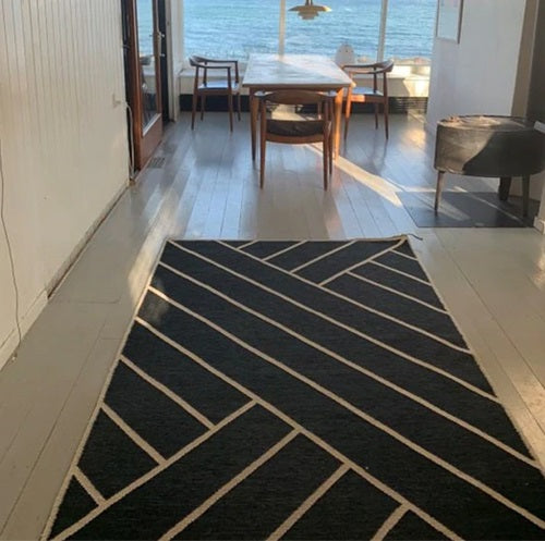 VIBEKE KLINT RUG VK-2 1.4×2.0m ブラック × ホワイト ブラック/ホワイト 約W1400mm