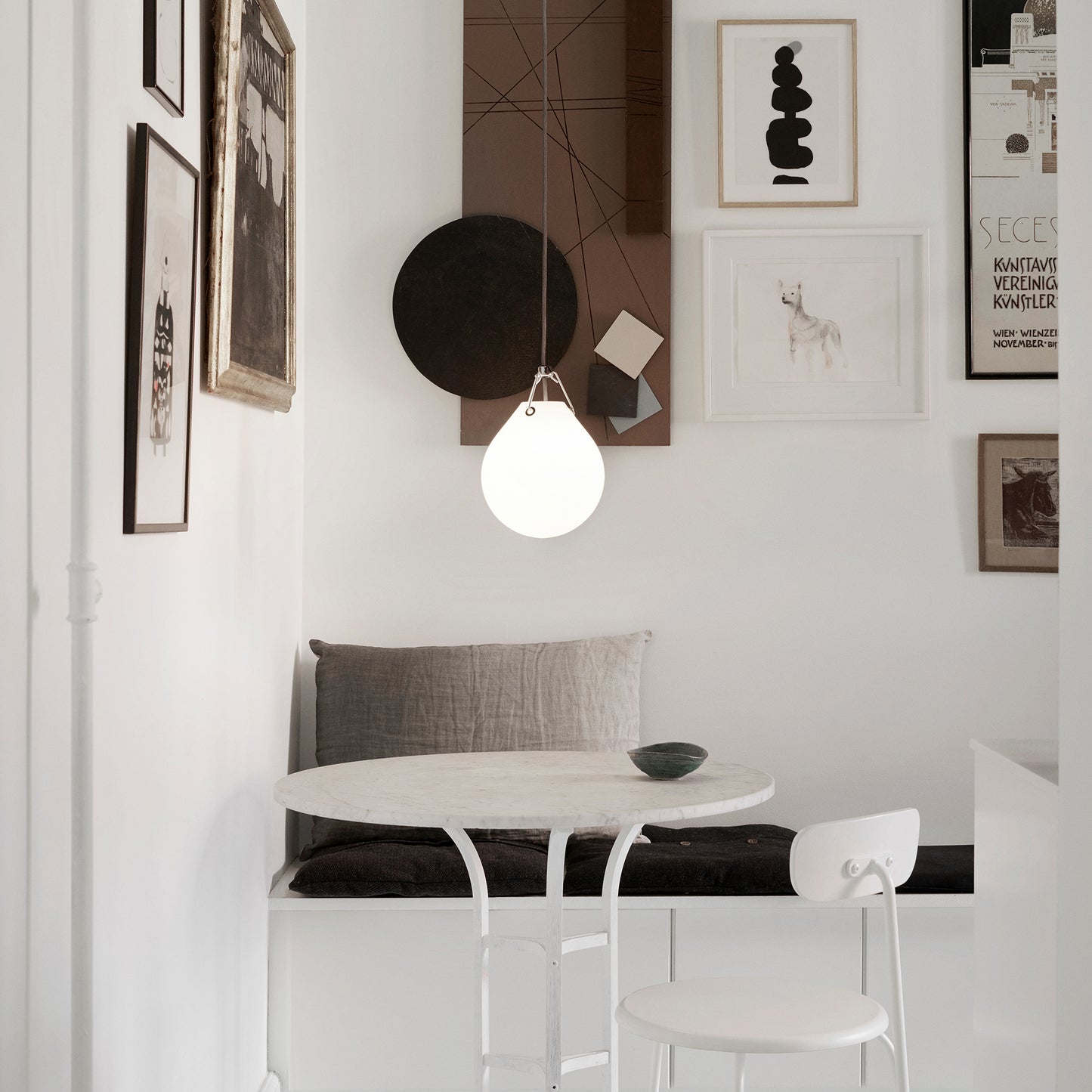 Louis Poulsen(ルイスポールセン)MOSER ホワイト Φ250mm