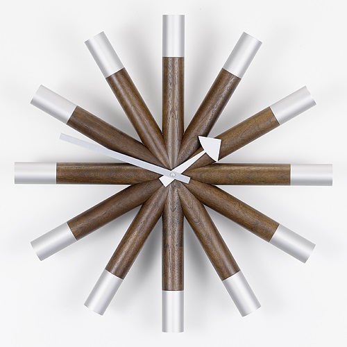 Vitra（ヴィトラ）掛時計 Wheel Clock（ウィール クロック）ウォルナット/アルミニウム商品画像
