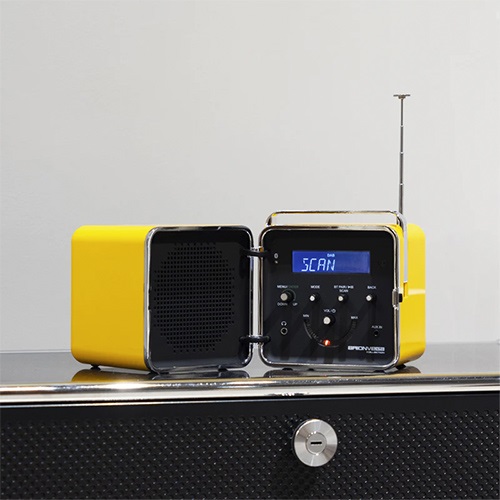 BRIONVEGA（ブリオンベガ）ポータブルラジオスピーカー radio.cubo ラジオクーボ ホワイトスノー商品画像