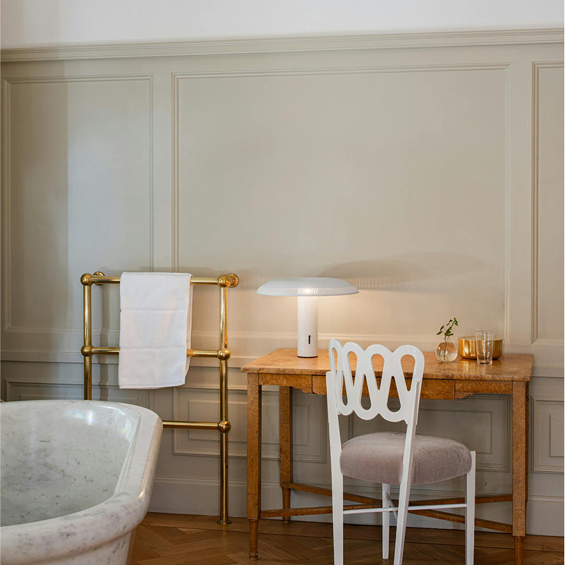 W203 ILUMINA ホワイト H305mm - YAMAGIWA OnlineStore