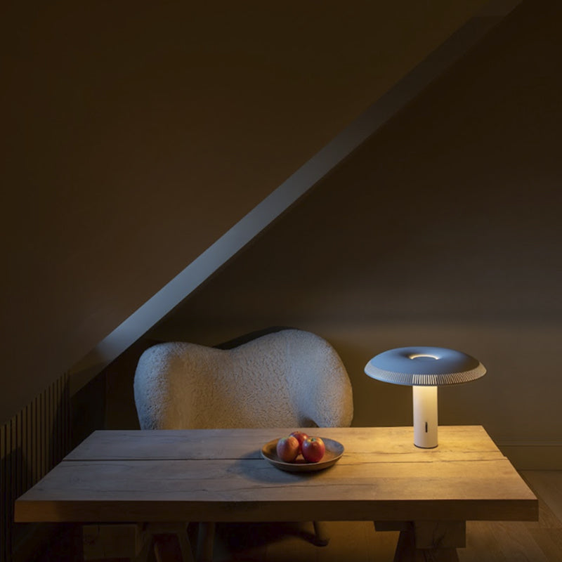 W203 ILUMINA ホワイト H305mm - YAMAGIWA OnlineStore