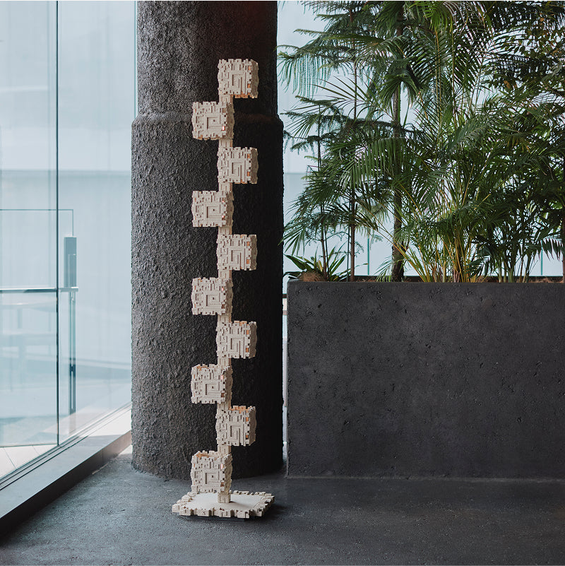 TALIESIN HOMAGE - archaeological lamp H2044mm