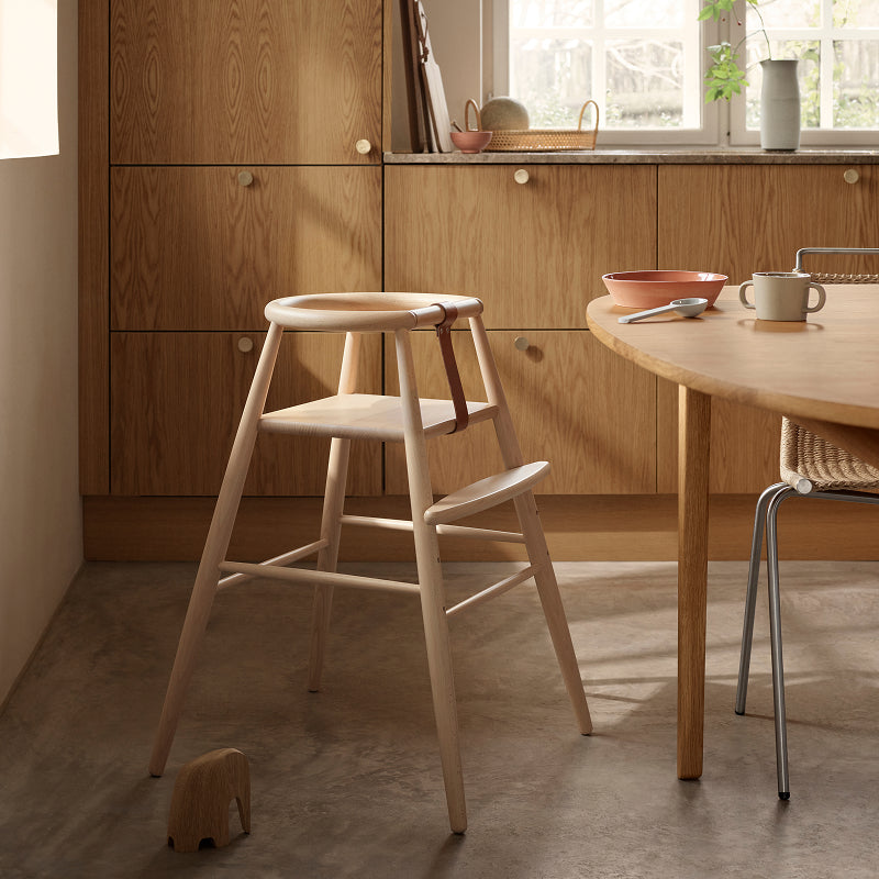 クリスマス前にお届け★｜ND54 High Chair ビーチ材/マットラッカー仕上げ/サドルレザーコニャック SH535mm