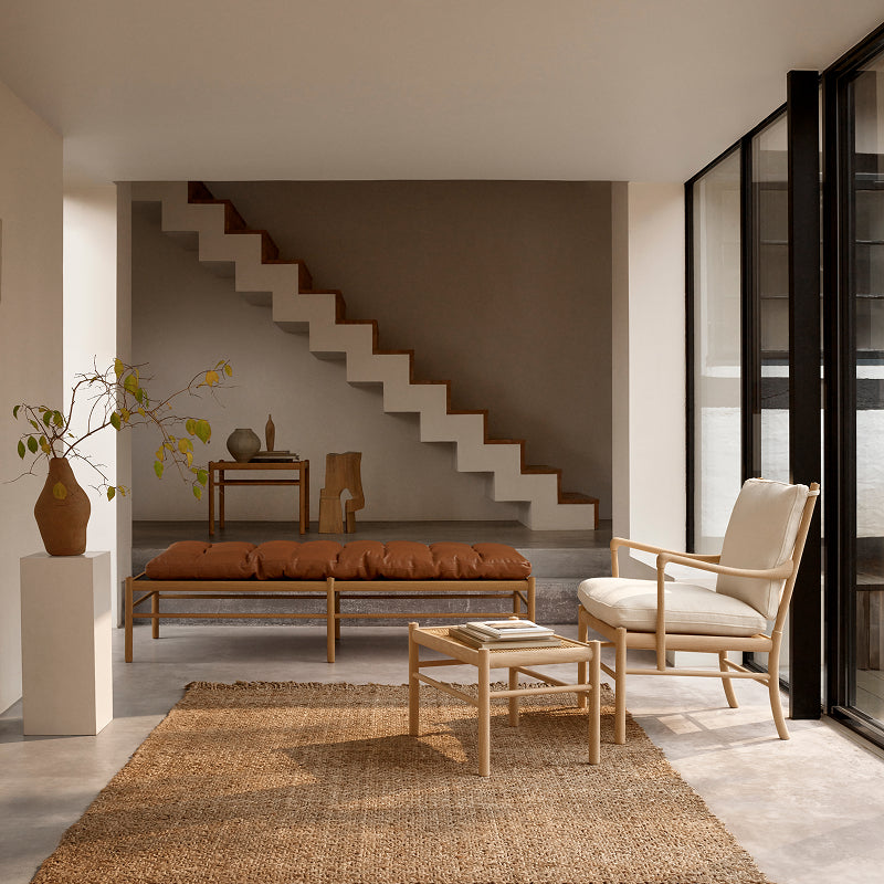 OW149 Colonial Chair ウォルナット材/オイル仕上げ/ブラックレザー Thor 301 SH460mm