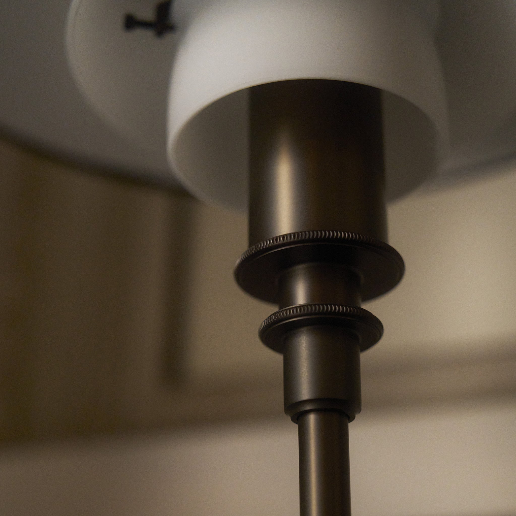 Louis Poulsen（ルイスポールセン）PH 3/2 Aged Brass Opal Table Lamp