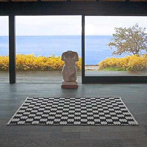 VIBEKE KLINT RUG VK-5 1.7×2.4m ブラック × ホワイト ブラック