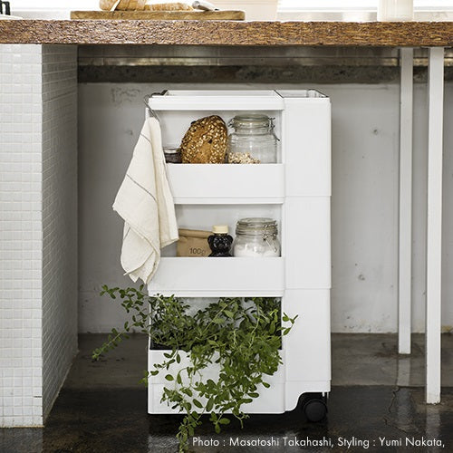 【良品】BOBY WAGON ボビーワゴン 3段5トレイ WHITE ボビーワゴン 3段5トレイの通販 | 家具・インテリア通販 MAARKET