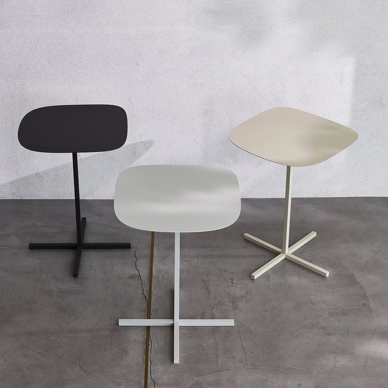 SOLID STEEL TABLE ベージュ H500mm - YAMAGIWA OnlineStore