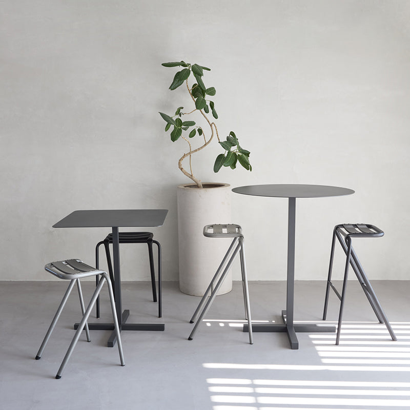 SOLID STEEL DINER TABLE SQUARE ダークグレー H700mm
