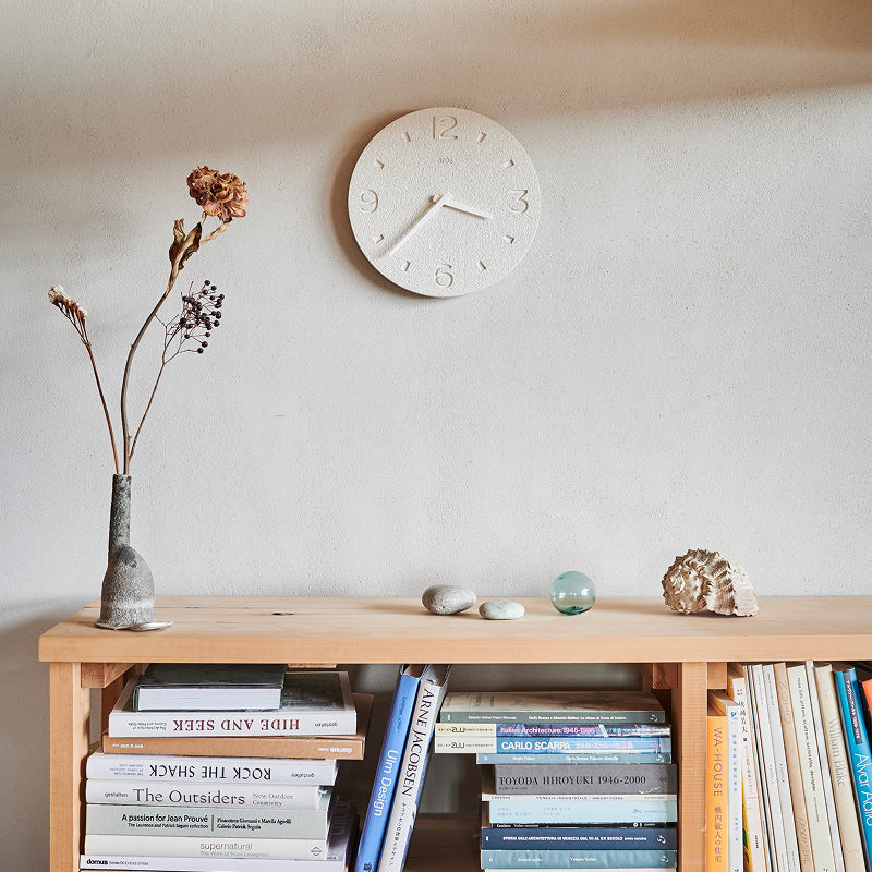 珪藻土の時計（掻き落とし） ホワイト Φ285mm