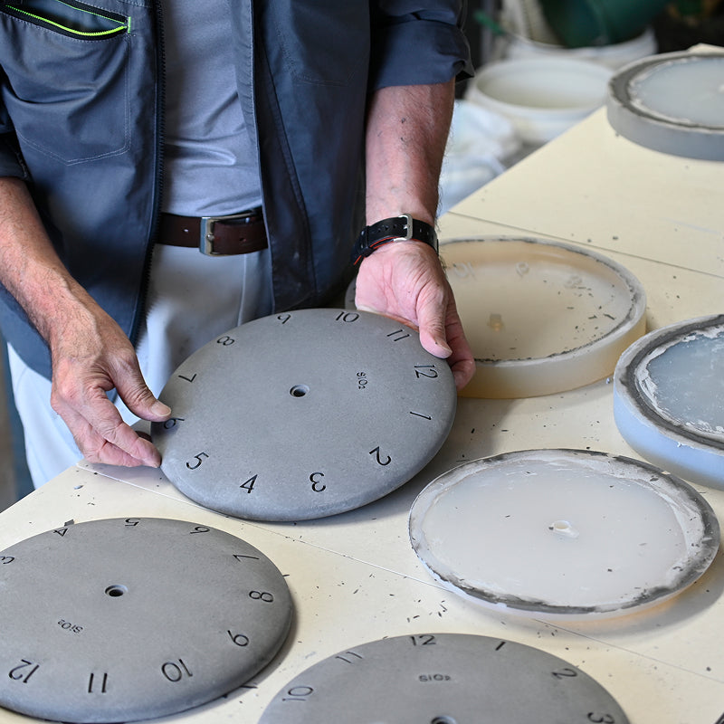 珪藻土の時計（洗い出し） ピンク Φ255mm