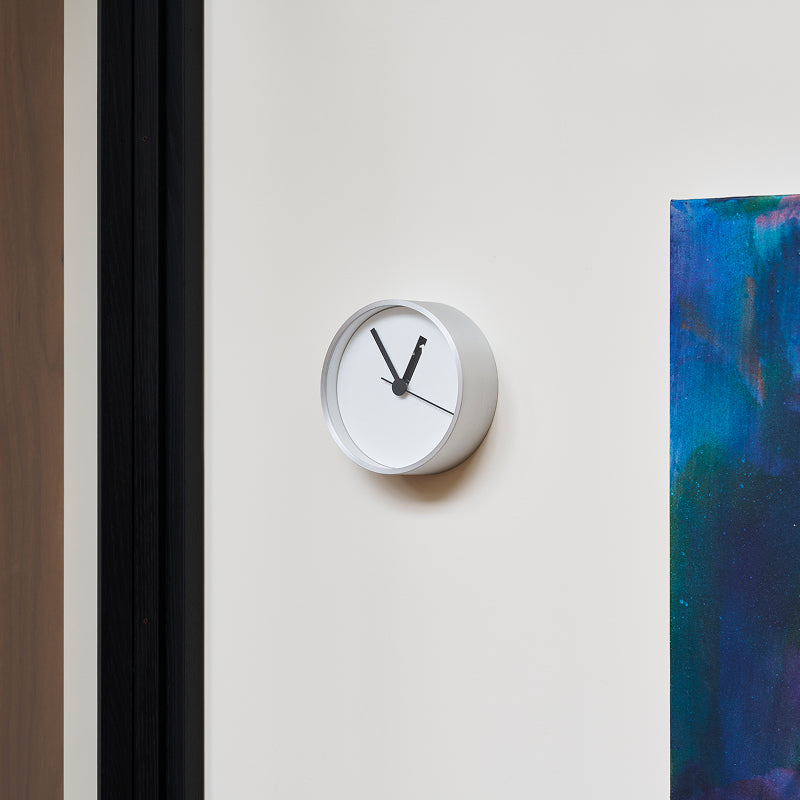 Extra Normal Clock ホワイト Ф130mm