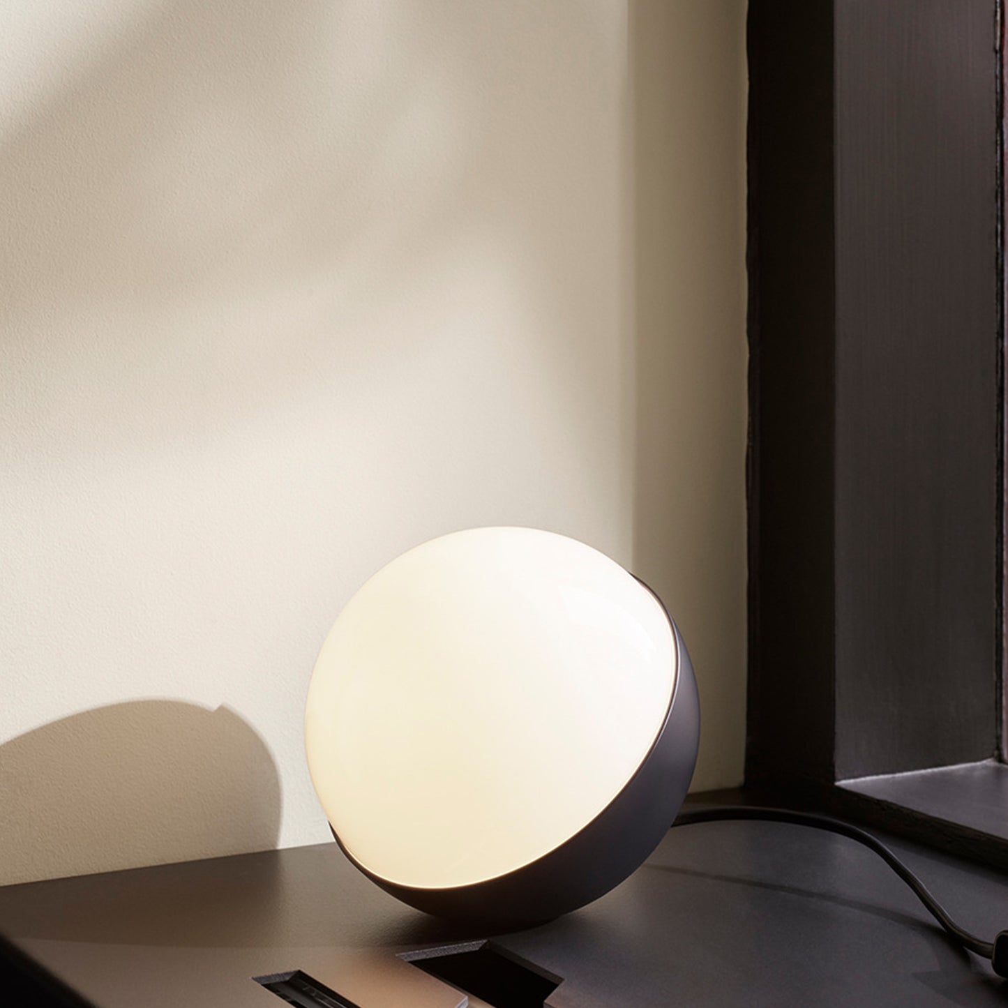 Louis Poulsen（ルイスポールセン）VL Studio ブラック Φ320mm