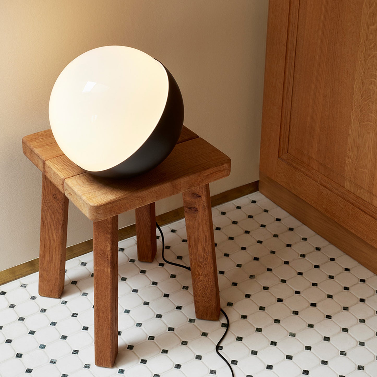Louis Poulsen（ルイスポールセン）VL Studio ブラック Φ320mm