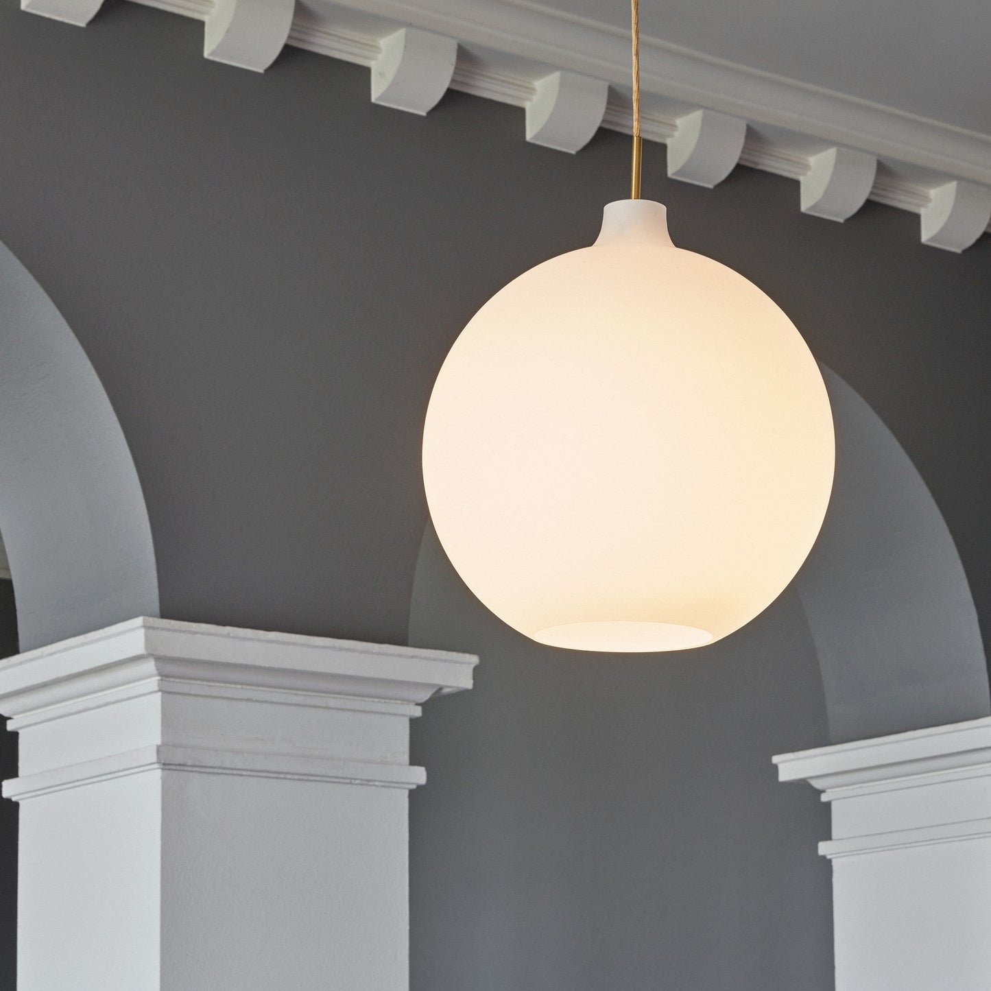 Louis Poulsen（ルイスポールセン）Wohlert ホワイト Φ400mm